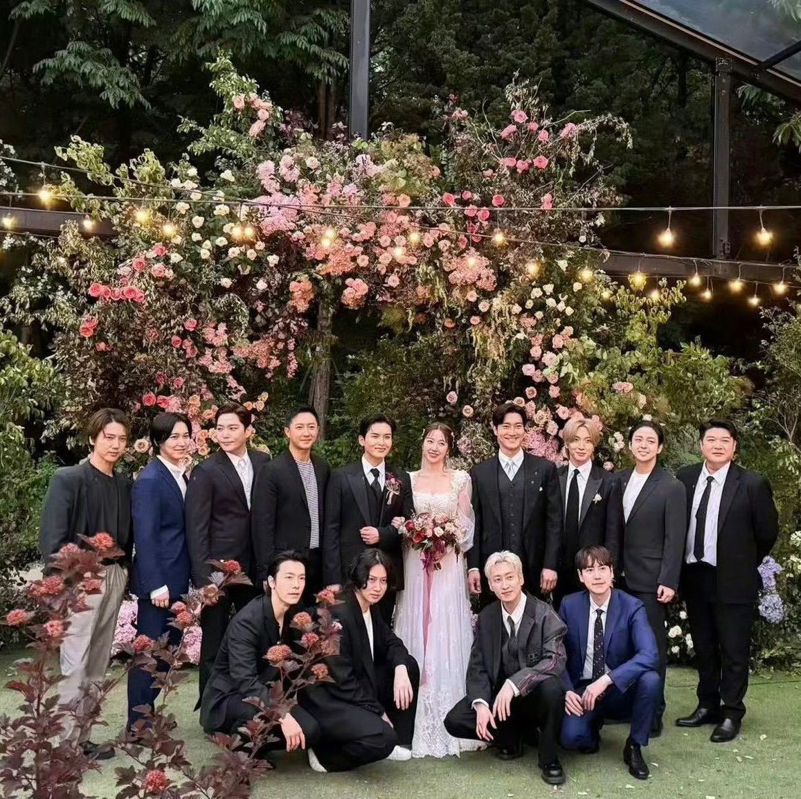 itsELFzone's tweet image. PROM15E TO 13ELIEVE forever 😭🩷🩷🩷🩷 #SuperJunior