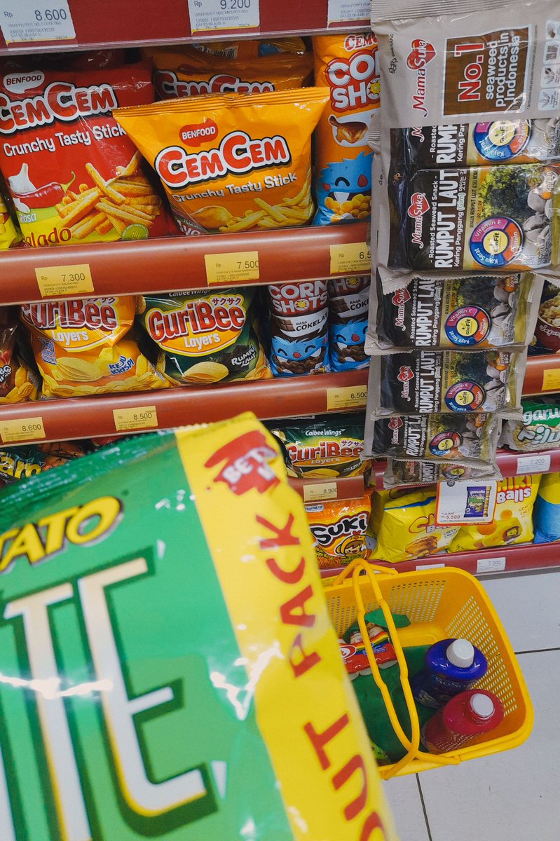 e_deamour's tweet image. ayo kita jajan lagi 😸☝🏻