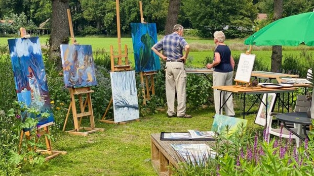 Kunstenaars exposeren hun werk tijdens kunst- en tuinroute in Ulvenhout - bredavandaag.nl/l/419142