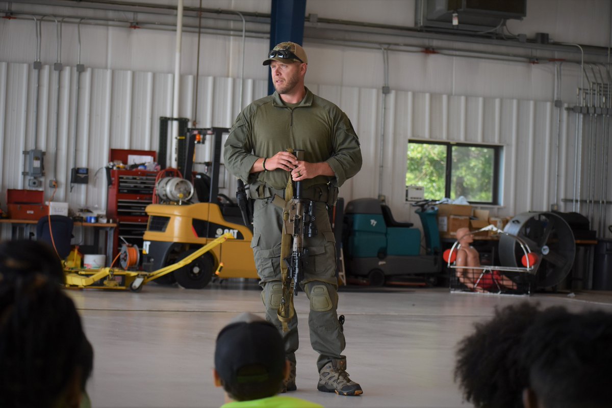 🔊The deadline to register for our Youth Leadership Academy is approaching! Learn leadership skills and get hands-on experience with #BCoPD. Open to youth ages 14 to 18, it takes place from 8 a.m. to 3 p.m., June 17 to 22 in Dundalk. Learn more at: ow.ly/ZOLP50Rcnw4