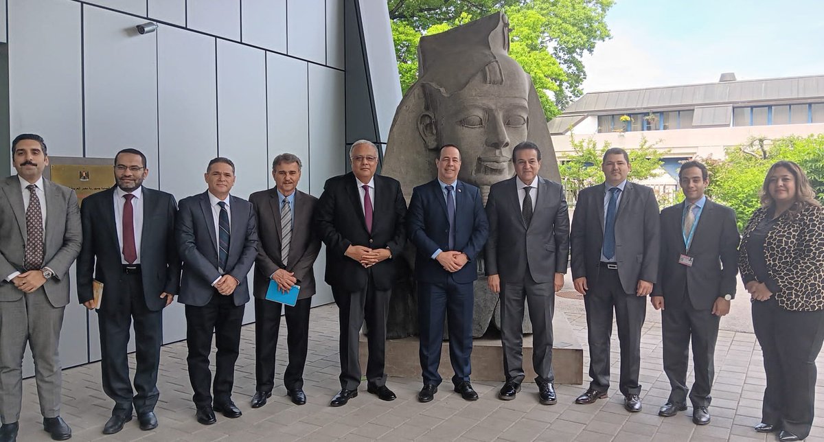 Ministro de Salud Pública🇨🇺 <a href="/japortalmiranda/">José Angel Portal Miranda</a>  y su homólogo de Egipto, Khaled Abdel Ghaffar, ratifican hoy, en Ginebra, voluntad común de fortalecer los lazos de cooperación y dar continuidad a los acuerdos que recientemente firmaron en #Cuba.

#CubaPorLaVida