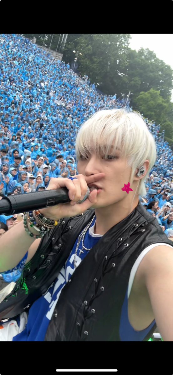 mingifeeds's tweet photo. MINGI https://t.co/GlNNdIbsV0