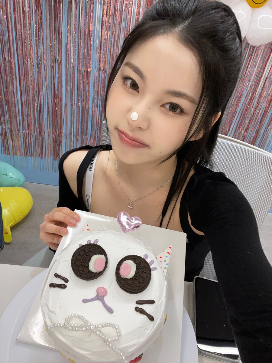 nicky | closed tweet media