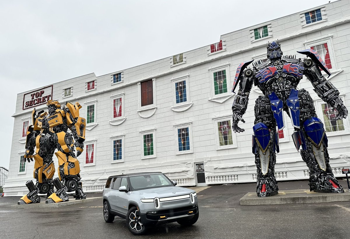 Rivian R1S meets Optimus Prime and Bumblebee! When electric adventure meets Autobot awesomeness!