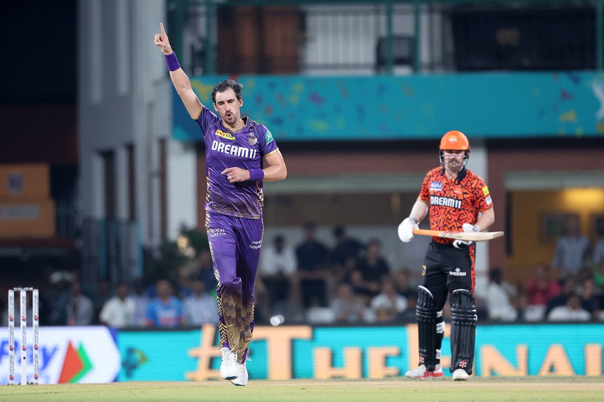 Guess who’s back Back Again!!! Starc is Straccing✨🤞🤞 #KKRvsSRH