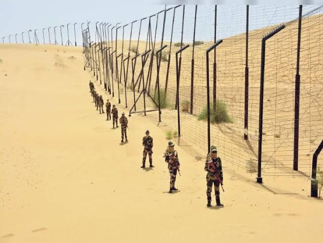 Temprature along Indo-Pak border today : 50°C+ Salute to our security forces who are safeguarding our borders from the enemy in this harsh weather.