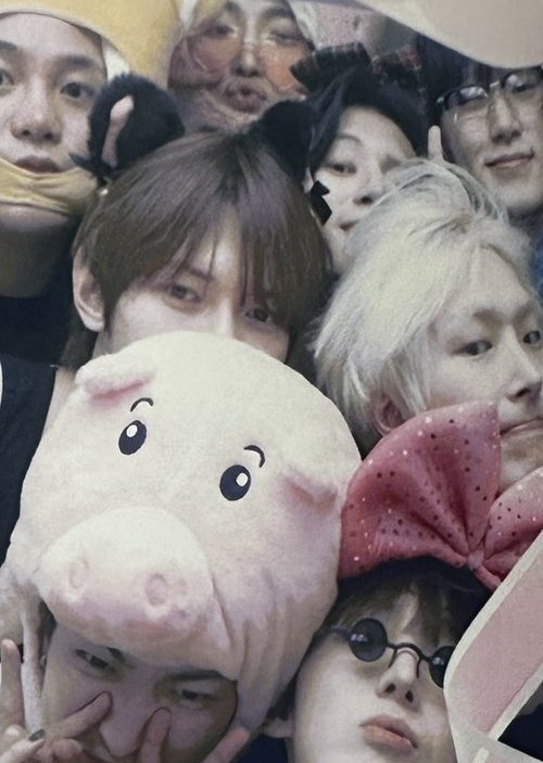 ot8archive's tweet image. ateez are the definition of home &amp;lt;3