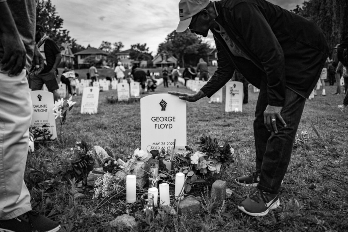 A relative of George Floyd pays his respects at the “Say Their Names” cemetery. #neverforget #blacklivesmatter #ripgeorgefloyd