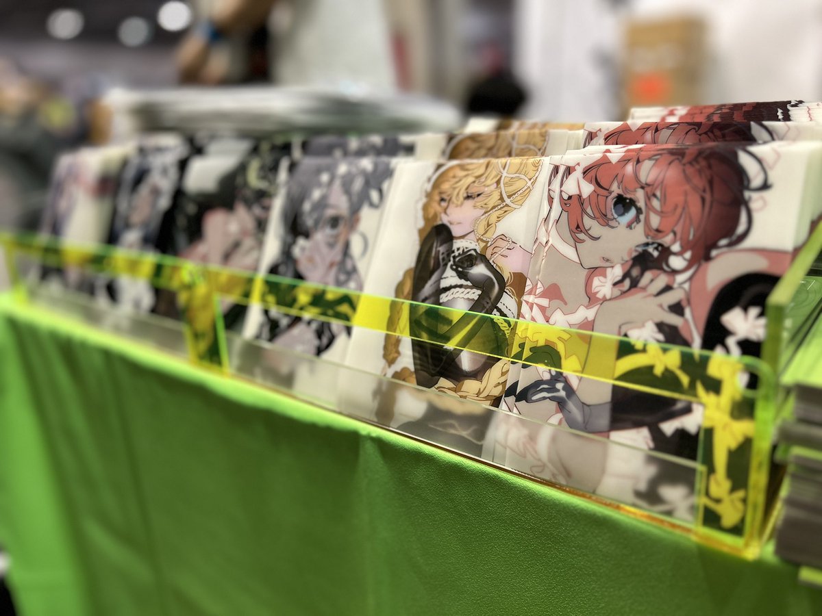 コミティア楽しかったー！ このポストカードの入れ物、お手製らしい