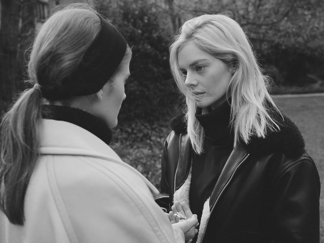 TheCinesthetic's tweet photo. Samara Weaving and Signe Veiteberg for Mastermind Magazine, inspired by Persona by Ingmar Bergman (2018) https://t.co/4VEx5mN9kt