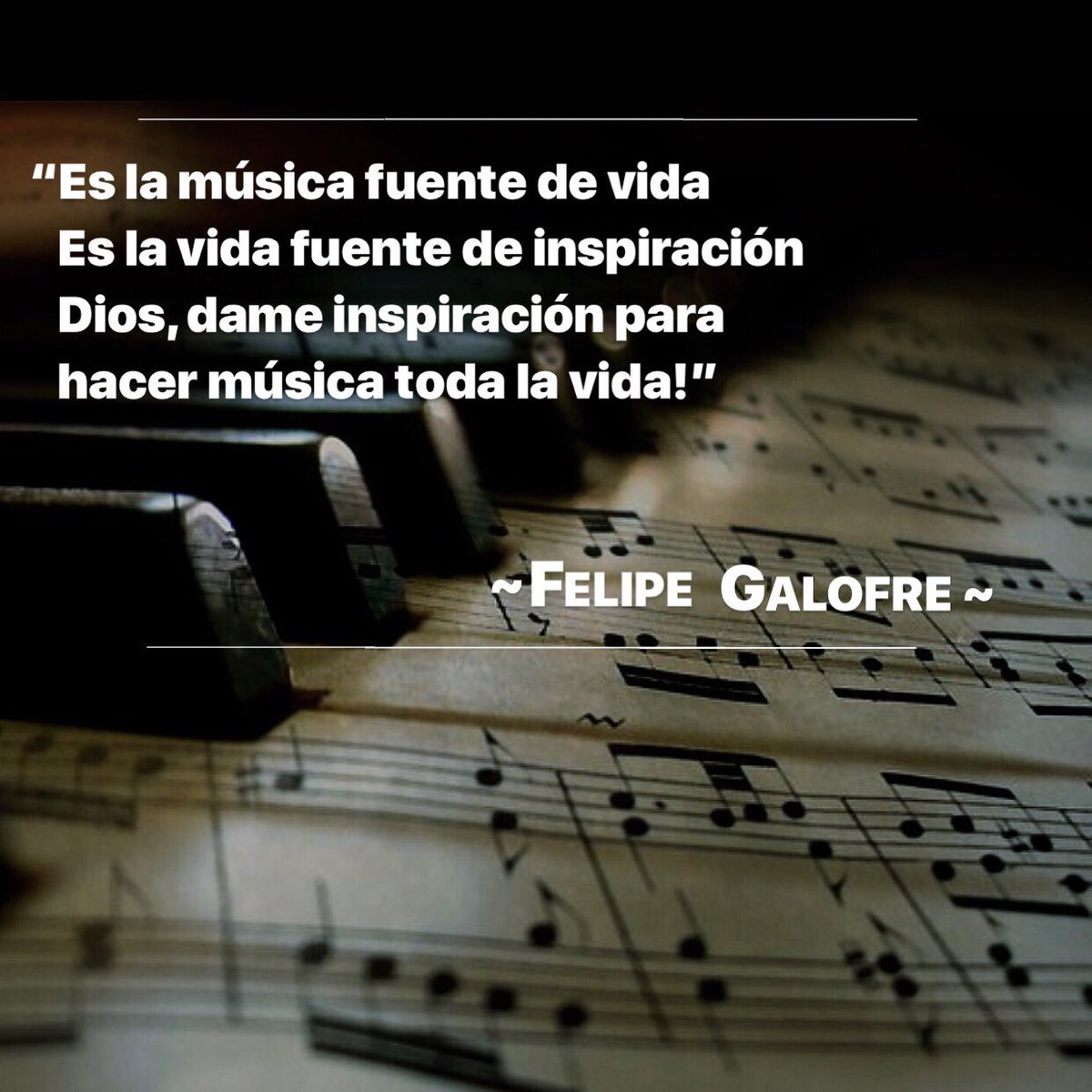 Jara10's tweet photo. https://t.co/ZyBDq5SE65 ¡Feliz 🌅 domingo a todos!🌍💫Un día para agradecer, compartir en familia o amigos/as. Que sea relajado ,como lo es esta bella canción. Es preferible sentir la ''música''🎶,que incógnitas en cada interior ¡Disfruten!🥳
#JaraM🎼🎹🎤🏝️☀️🫶🏽🫠 🤲🏽 https://t.co/KR5fb4d7FQ