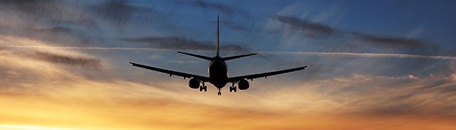 🔴Les dernières analyses 📈 de la #conjoncture économique en #IDF dans notre «flash» : Le trafic passagers de Paris Aéroport en avril dernier est resté inférieur (de 7,2 %) à celui du même mois de 2019.👉cci-paris-idf.fr/fr/prospective….