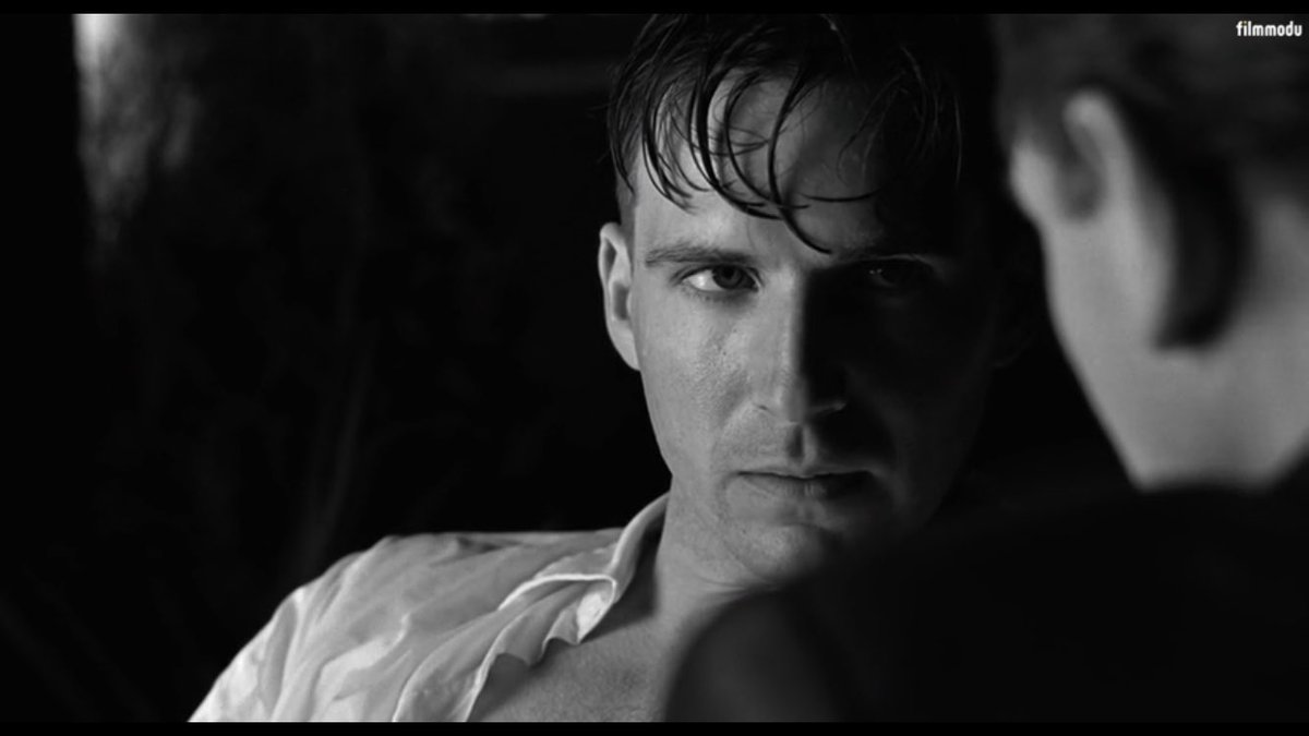 Oskar Schindler: “Güç, öldürmek için her türlü gerekçemiz varken öldürmemektir.”