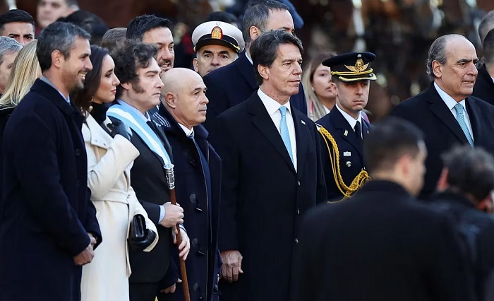 deloestedigital's tweet photo. OPINIÓN: Milei, cantante, profeta y presidente
https://t.co/s4yXdydxUI https://t.co/JsiWK9AfKO