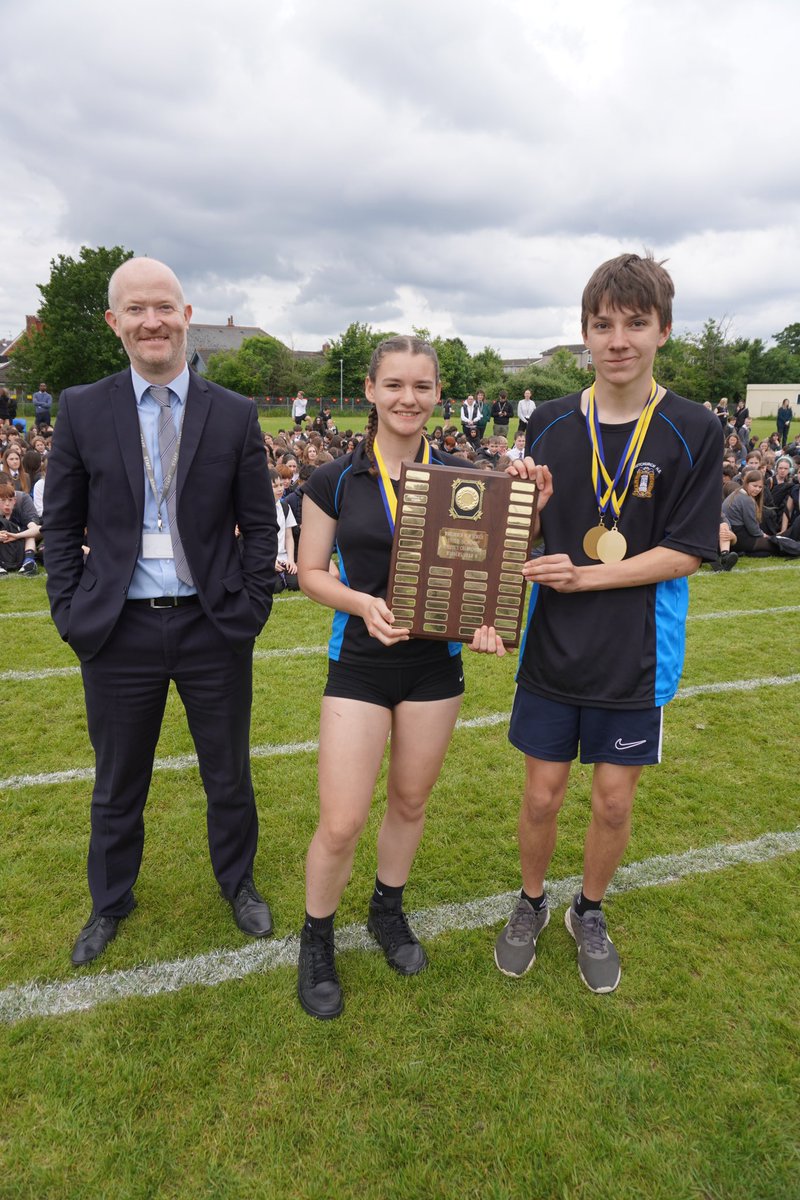 #WhitchurchHS #SportsDay2024 Winning Form 9K with 316 points 🏆