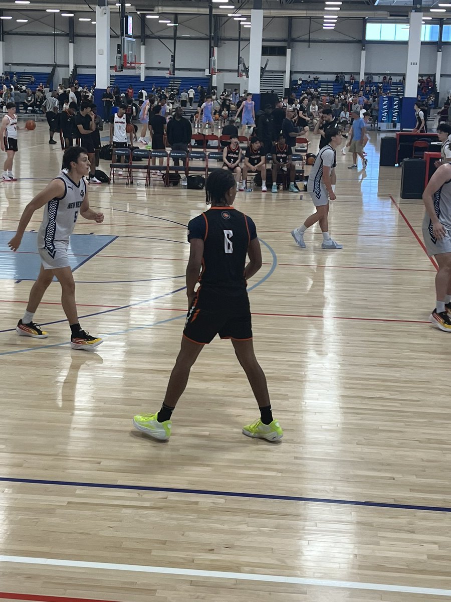 Sofian Stringfellow, 6'4 G '26

- explosive guard with great handles
- Drives while seeking contact
- Makes the extra pass when the defense collapses
- Uses length to bother ball handlers on defense
- Excellent offensive rebounder

@D1Sofian2026 <a href="/southbaysnipers/">South Bay Snipers</a> <a href="/NxtProHoops/">NXTPRO Hoops</a>