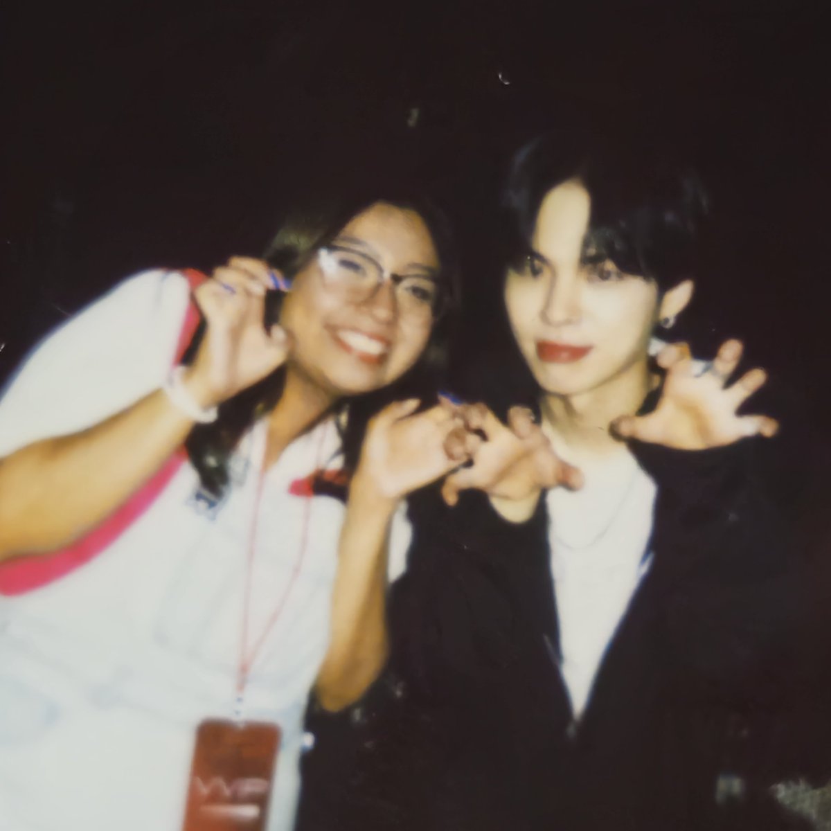 alohworld's tweet photo. My love for you will never come undone... โก
#CIX #CIXinMexico #0_or_1_MEXICO https://t.co/EoSidUoetX