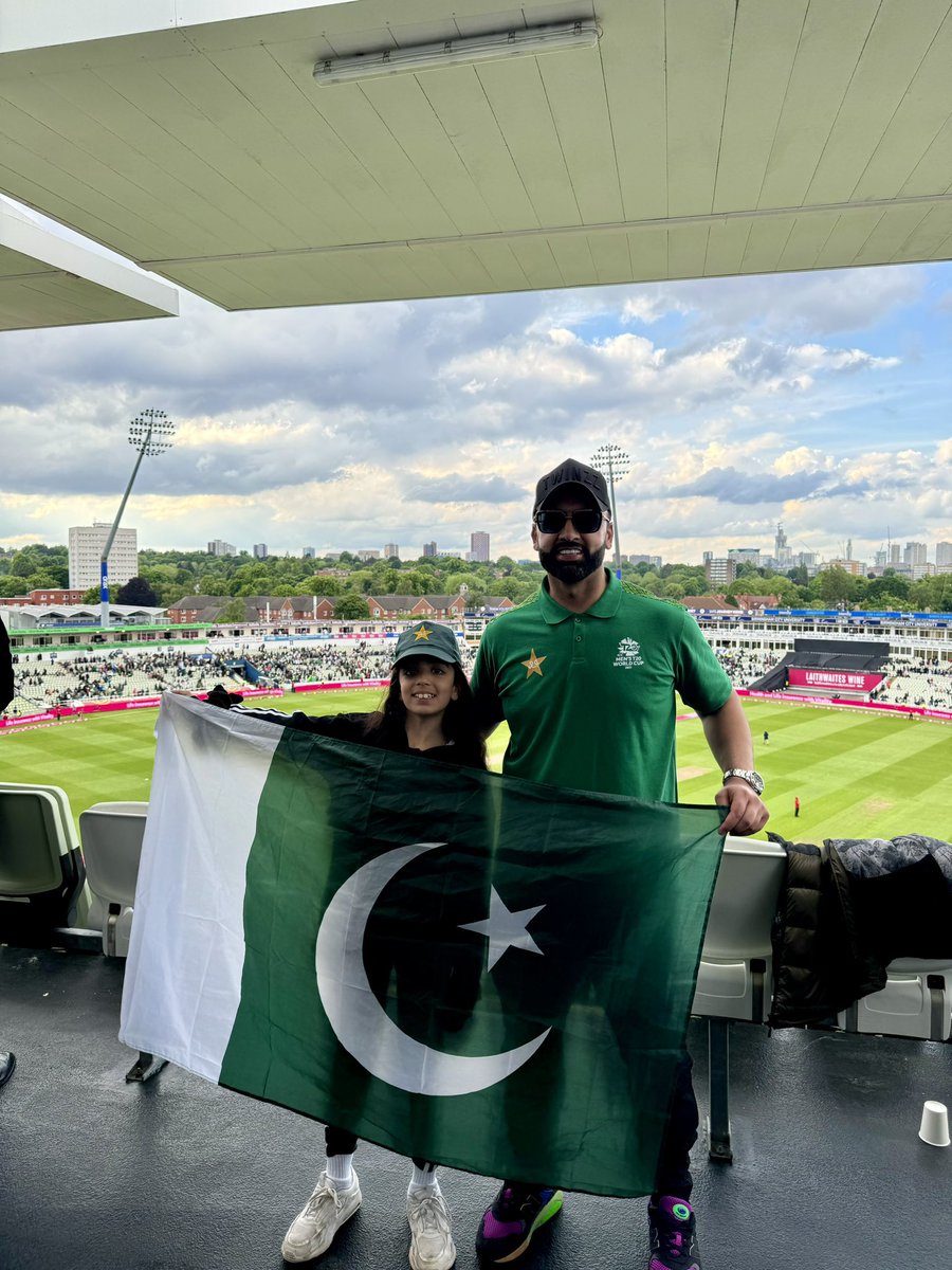 Thank you <a href="/StaffsCricket/">Staffordshire Cricket</a> for our tickets to the England 🏴󠁧󠁢󠁥󠁮󠁧󠁿 🇵🇰 Pakistan T20 game <a href="/Edgbaston/">Edgbaston Stadium</a> . It was very generous. The seats were amazing and atmosphere was electric ⚡️ Englistan Zindabad 🏏

#cricket #t20 #pakistan #t20worldcup #pakistan #staffordshirecricket