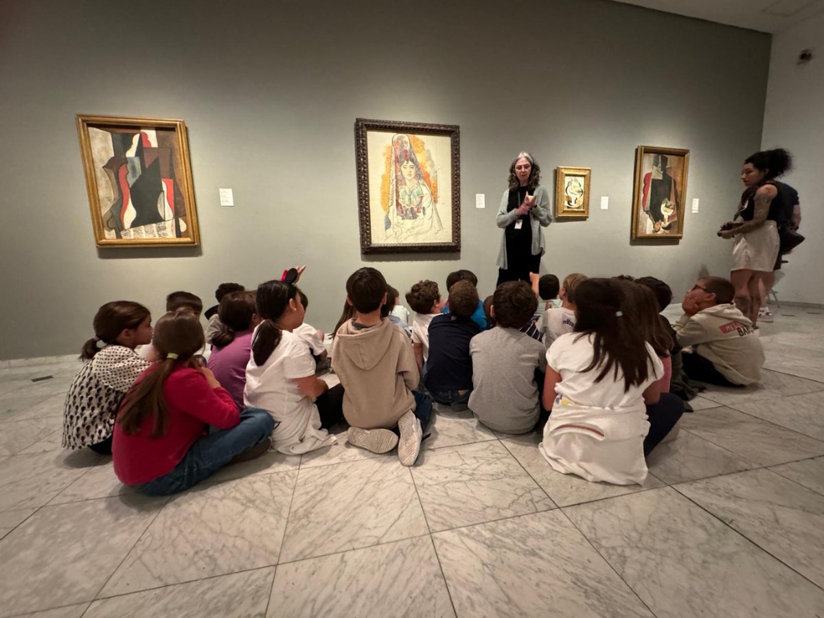 Després d’estar tot el curs treballant Picasso, els nens i nenes de #2nPrimàriaSN hem tingut el gran regal de poder visitar el seu museu!

#SantNicolau #EscolaConcertada #EscolaLaica #EducacióPrimària #Primària #escola #Sabadell🧵👇