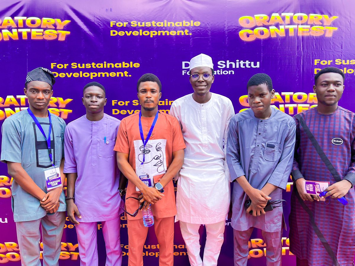 _awesomedudee's tweet photo. The Dele Shittu Foundation Oratory Contest held during the early hours of today at Banquet Hall, GRA, Ilorin. It was really a great and amazing moment as students from different secondary schools battled one another in the oratory contest. 

1/2 https://t.co/xBgbYHpGh7