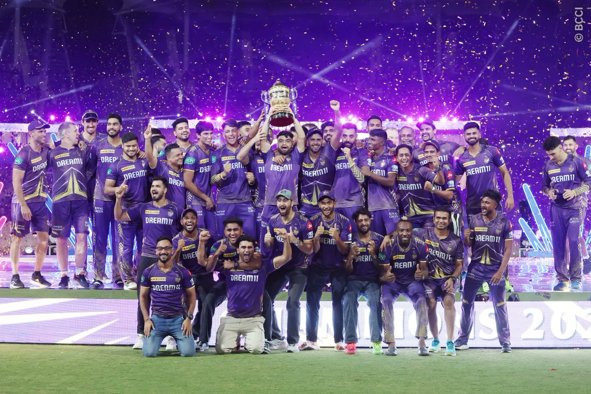 What a consistent performance by @KKRiders! Their batters started the campaign with a bang, but it was the bowlers who took centre stage during the latter stages of the tournament. All their bowlers chipped in tonight, taking wickets and making the run chase relatively easy.