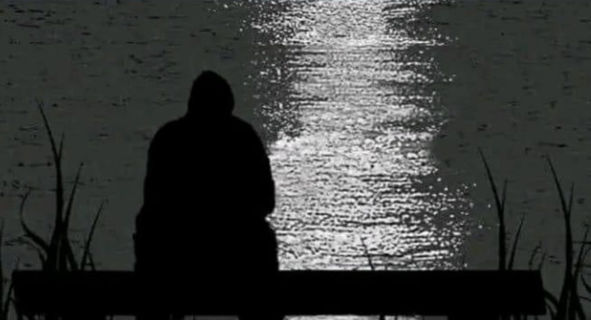 citationroudou3's tweet image. J'aimerais que ma maison soit proche de la plage des que je me sens triste, je sors me promener