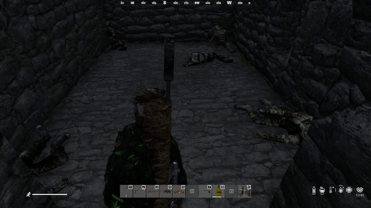 FakeGamingRP's tweet photo. We still have yet to figure out what might have happen here?!?!?! Maybe someone had a "🧸 "

#dayz #roleplay #pvp #pve #pvz #FakeGamingRP https://t.co/5s9Eoe8d2t