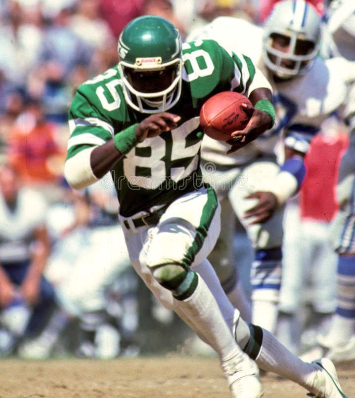 jets_stan's tweet photo. 🎉 HBD to #JetsLegend WR Wesley Walker @wesleywalker85, who turns 69 today! He fell to the #NYJets in the 2nd RD of the '77 draft b/c of a knee injury. "Too small, blind in one eye, can't catch" - he dispelled all of the doubts to become the #Jets 2nd all-time leader in REC YDs! https://t.co/wMlynHdzgg