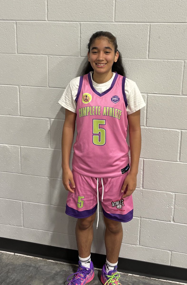 Ayanna Quintero #5, a 5’5” guard for Team Museum, demonstrates a strong presence on the court.
🔹 Known for her excellent point of attack, Ayanna effectively pressures the ball, disrupting opponents' plans right from the start.
🔹 As a good finisher, she capitalizes on scoring