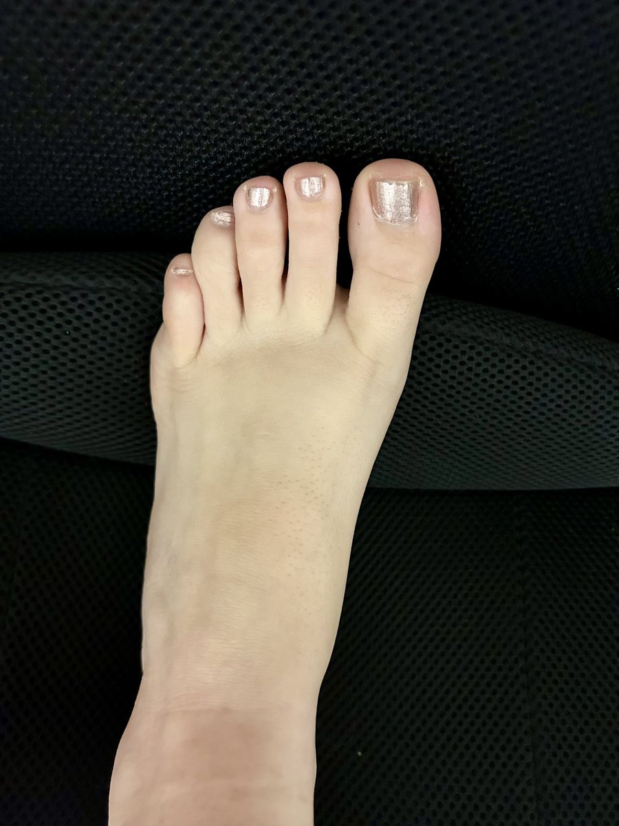 EasyA40H's tweet photo. Working woman’s feet. #onlyfansmodel #onlyfansgirls#onlyfansbabe#onlyfanspromo #onlyfanscreator#onlyfanspage#onlyfansmodels #onlyfansmilf#onlyfansfree#onlyfansnewbie #onlyfansfeet#onlyfansuk#onlyfanschicks #onlyfansapp#onlyfanscreators#onlyfangirl #onlyfanz #äss#bööbs #feet https://t.co/vBJmw7LGhD