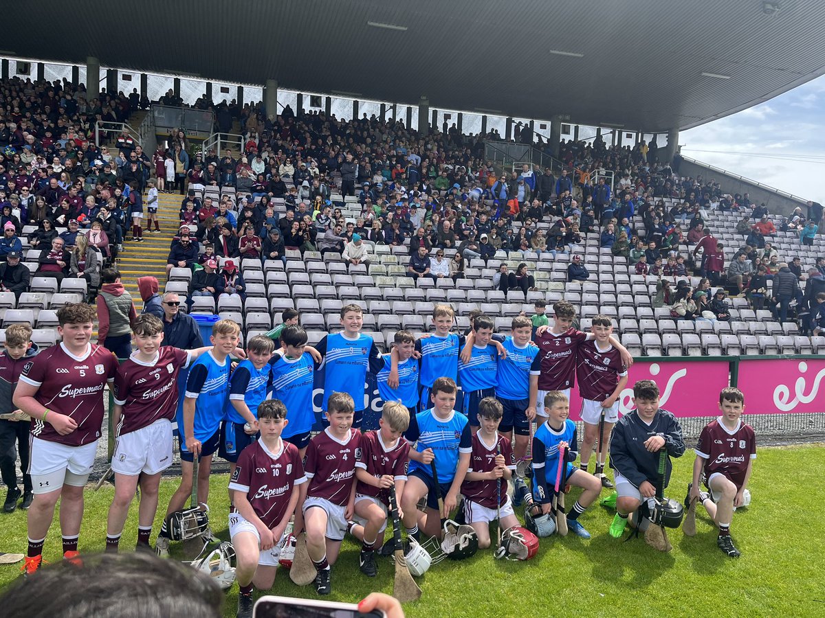 Thanks to @cnmbgaillimh for the hospitality & hosting us today in the @Galway_GAA & @DubGAAOfficial game in Pearse Stadium. A great senior match was matched by a very skilful HT game. Smiles all round for these future stars @cnambnaisiunta @CnmBLaighean