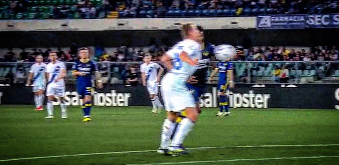 #Frattesi, assist (di petto!):

8 gol e 7 assist stagionali giocando mai.

Davvero niente male.