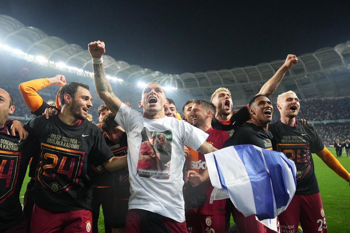 ŞAMPİYON! 🙌
ŞAMPİYON! 🙌
ŞAMPİYON! 🙌