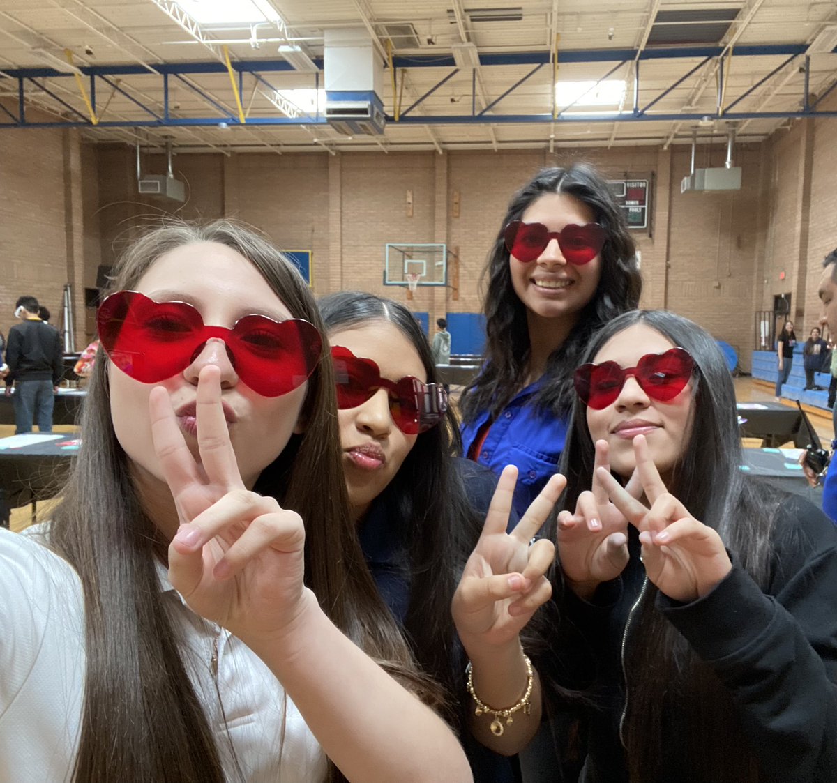 MsSaraBorja's tweet photo. Thrilled to be part of GEMS 1st Annual Art Expo! The theme, Red &amp; Blue 3D Art, made for a stunning showcase. So proud of my students' amazing work. Thanks to @GEMS_RSalcido and everyone who made it possible! #GEMSshinebright @SanElizarioISD https://t.co/RQIQ2ElI20
