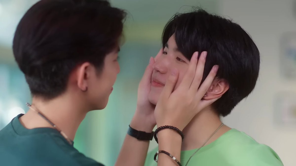 rauhlxme_'s tweet image. loro                                       io

#OnlyBooEP8