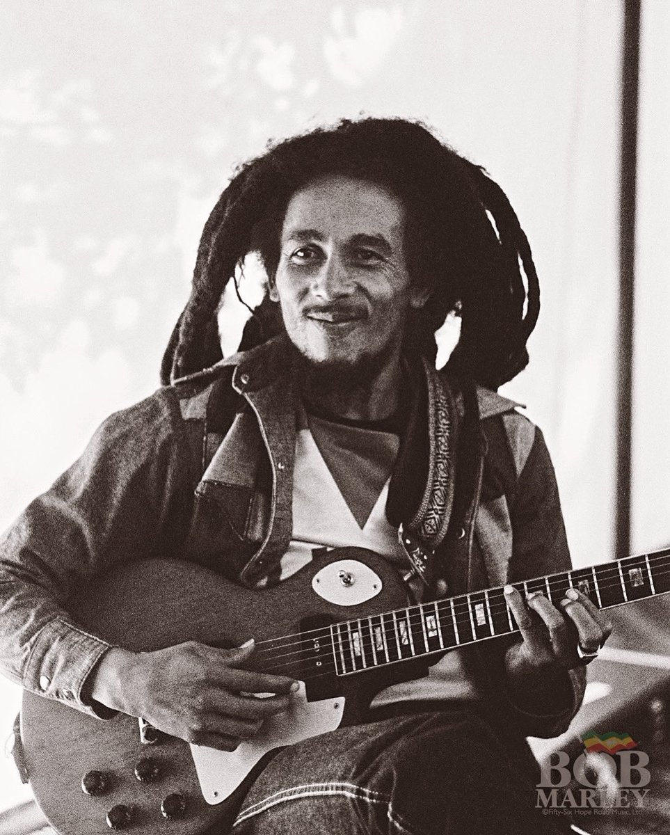 bobmarley's tweet image. “I wish I was the music that rock your soul, girl.” #DanceDoTheReggae #BobMarley

📷 by #PeterMurphy
©️ Fifty-Six Hope Road Music Ltd.