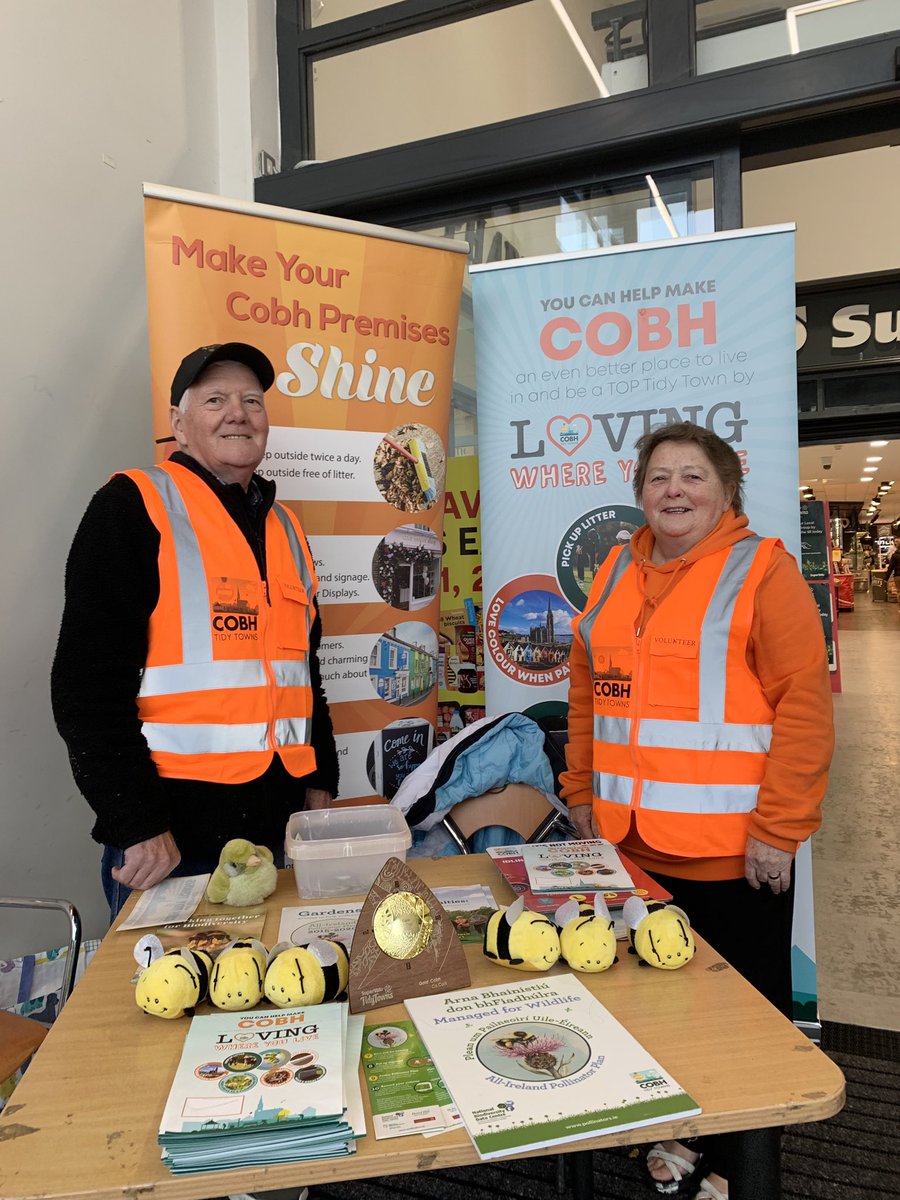 Thank you Cobh for your donations over the last few days in the @SuperValuIRL Tidytowns initiative at @GarveysSV_Cobh Ursula & Jim with combined nearly 80 years of volunteering were delighted to meet you over the weekend. #thankyou #cobh #tidytowns