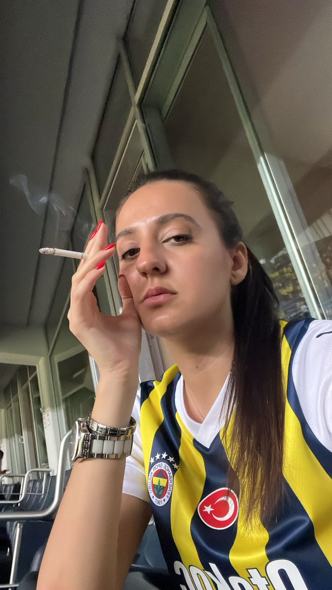 tgcgnc2's tweet photo. psikolog: şikayetiniz nedir?
ben: https://t.co/napE5dl6OU