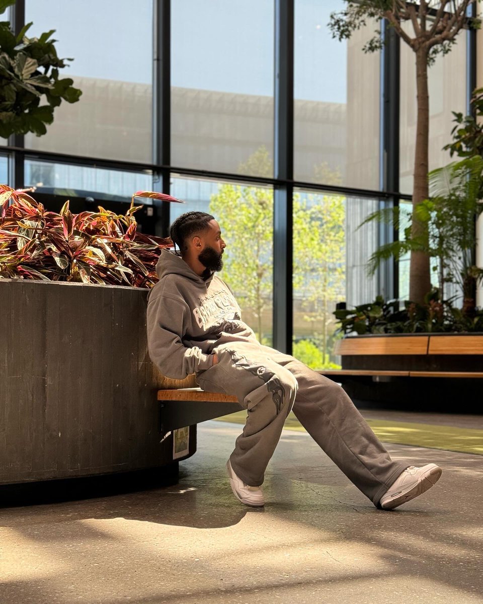 abdulomerr's tweet image. jeg lever i en film