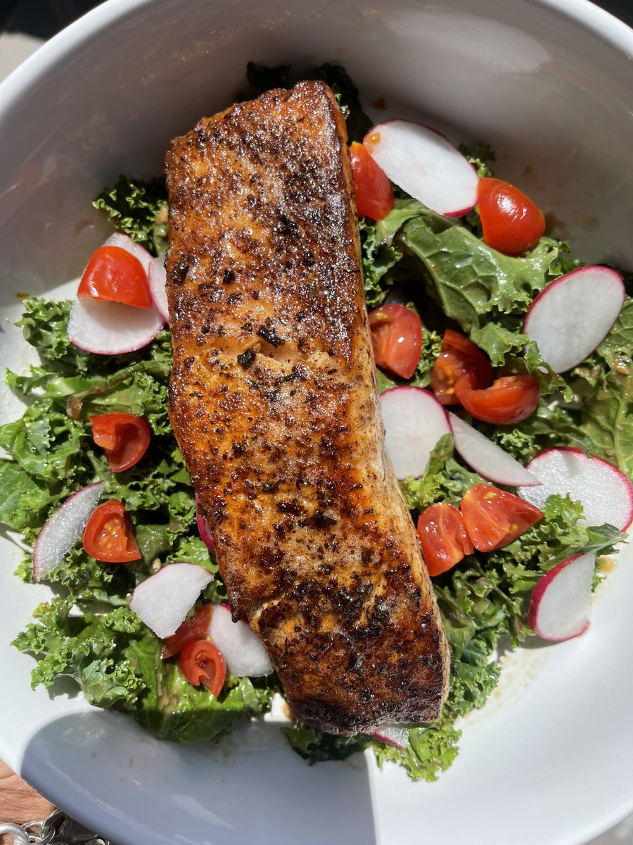 Salmon Kale with a homemade vinaigrette