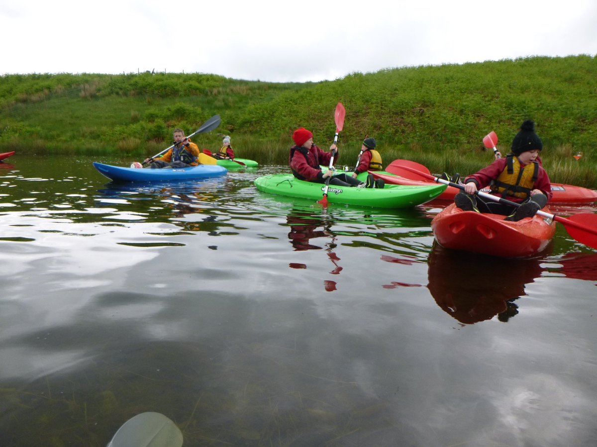 AMBERLEYPRIMARY's tweet photo. Kayaking and swimming in the lake. What a great way to end the day! #HighBorrans @AmberleyYear6 https://t.co/IJx4eUn2wG