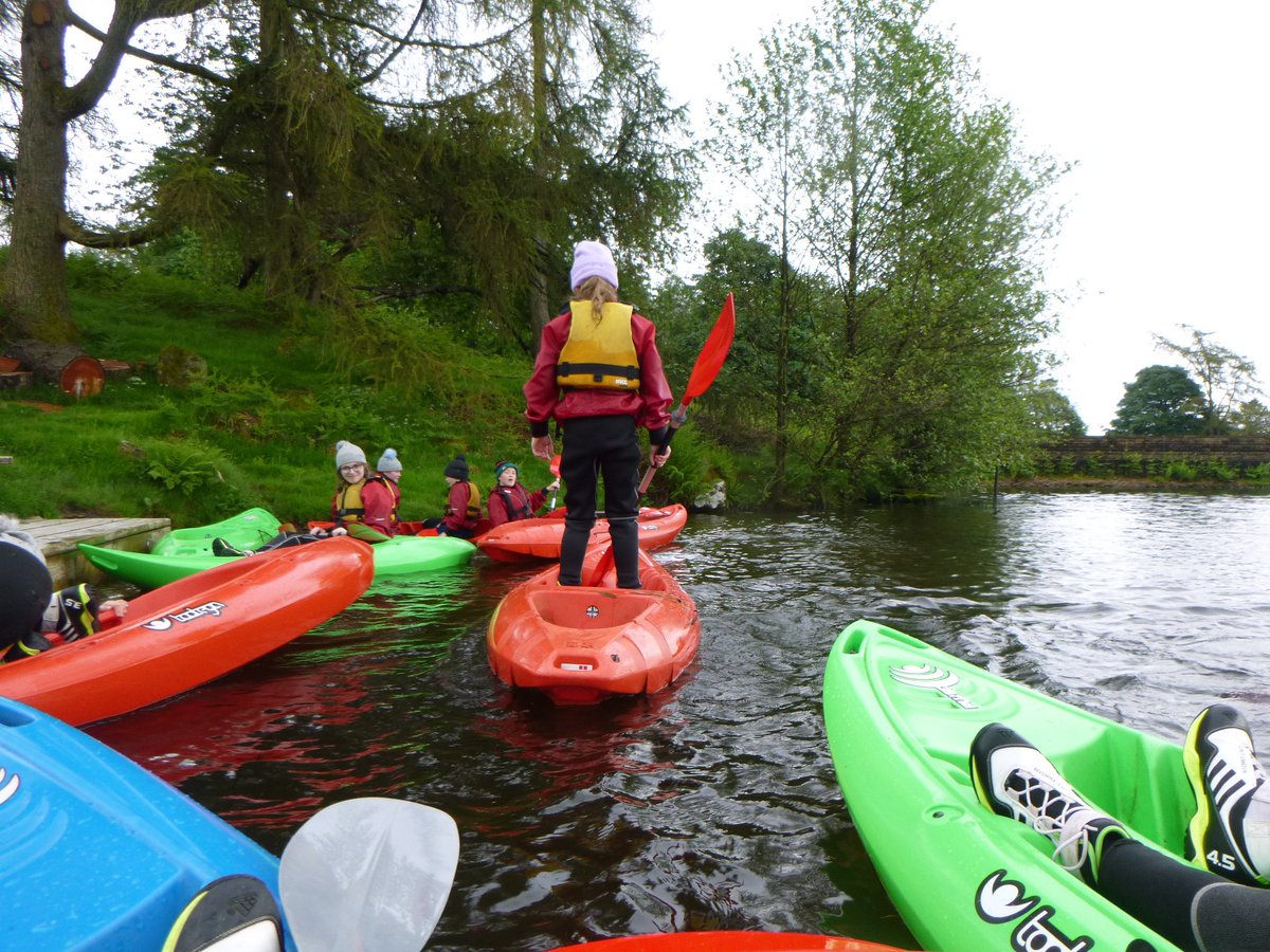 AMBERLEYPRIMARY's tweet photo. Kayaking and swimming in the lake. What a great way to end the day! #HighBorrans @AmberleyYear6 https://t.co/IJx4eUn2wG