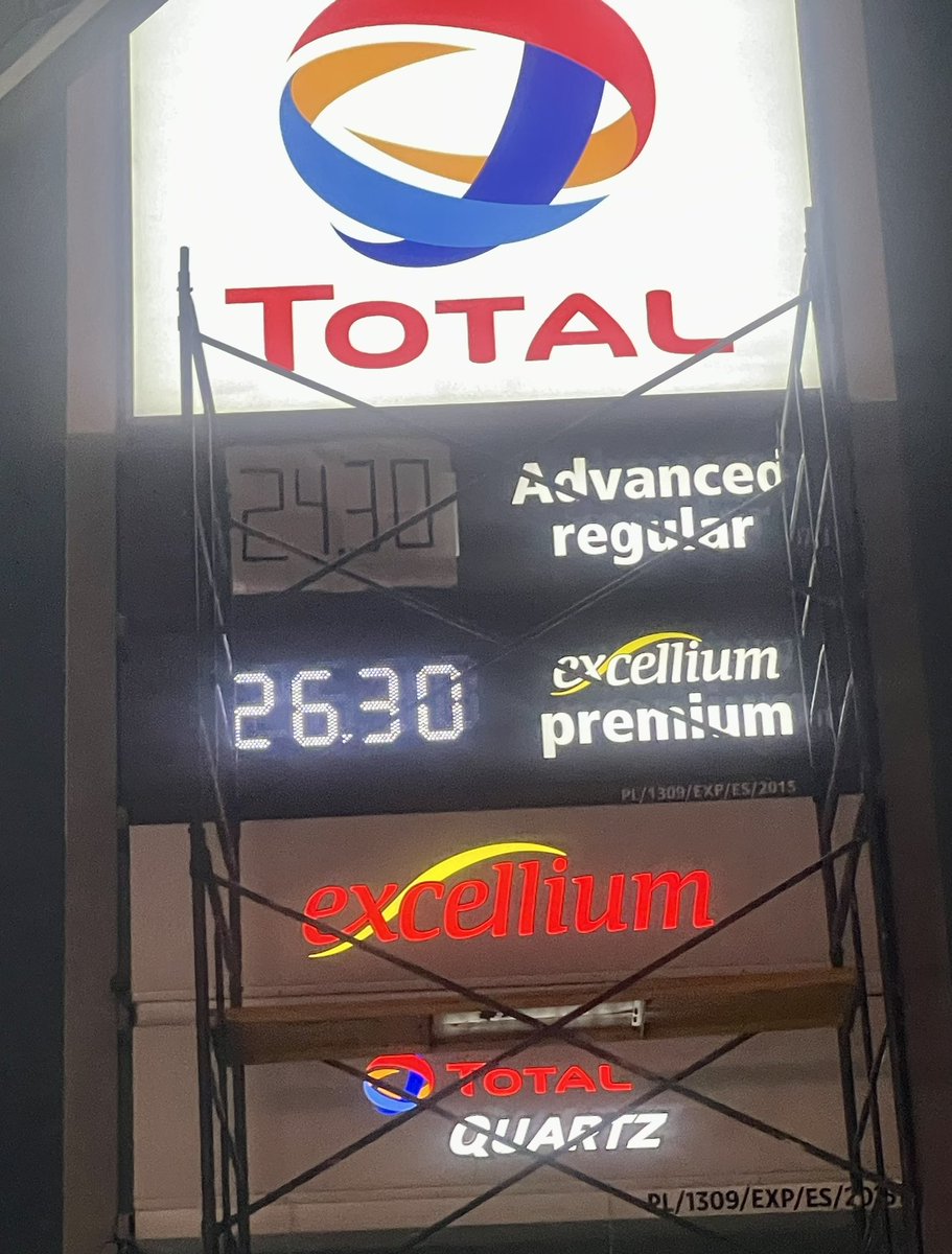 angiemunoz79's tweet image. Así mero, con Calderón la gasolina $12 hoy al doble $24.30  😂😂😂 están desesperados, por eso NI UN VOTO A MORENA.
#ClaraYaPerdio 
#LaDerrotaEsClara 
#CDMXdecidioPorTaboada 
#MorenaCuevaDeDelincuentes