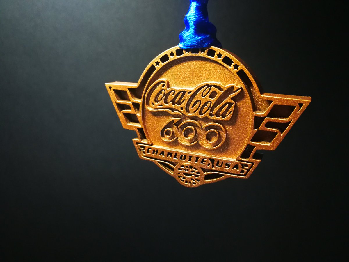 NGTrastear's tweet photo. My friend finished 3rd in the Coca-Cola 600! 🏁 I made a medal for him 🏅. @iRacing do you like how it turned out? #Coke600 #NASCAR #iRacing https://t.co/hPi2gLsnal