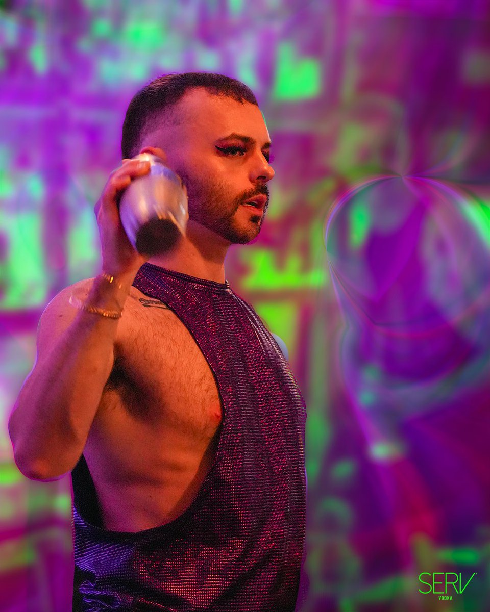 They say if you hold this photo up to your ear and listen carefully you can hear a #SERVcocktail calling your name. Which cocktail do you hear?

#SERVpresents #SERVvodka #BottleSigning #Bartender #SERVing #SERVed #DrinkResponsibly