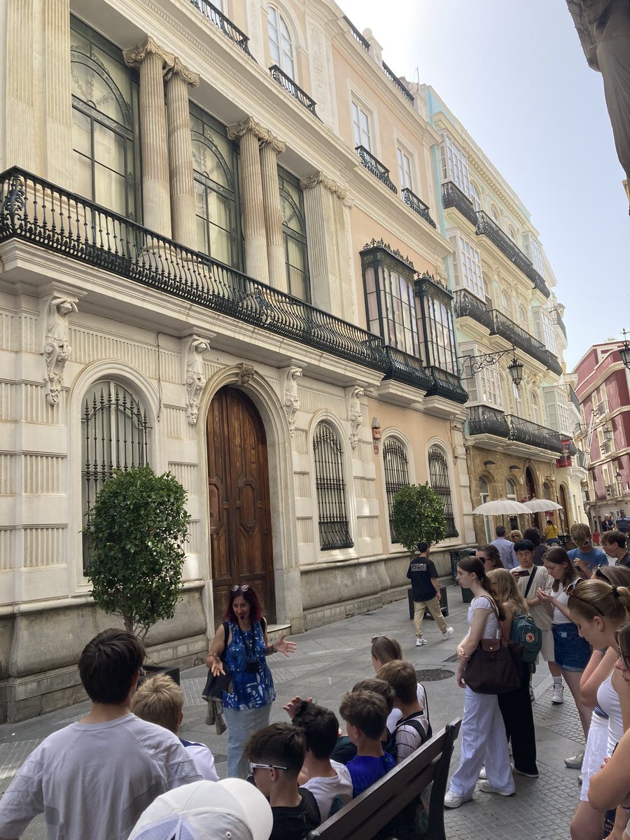 FelstedSpanish tweet media