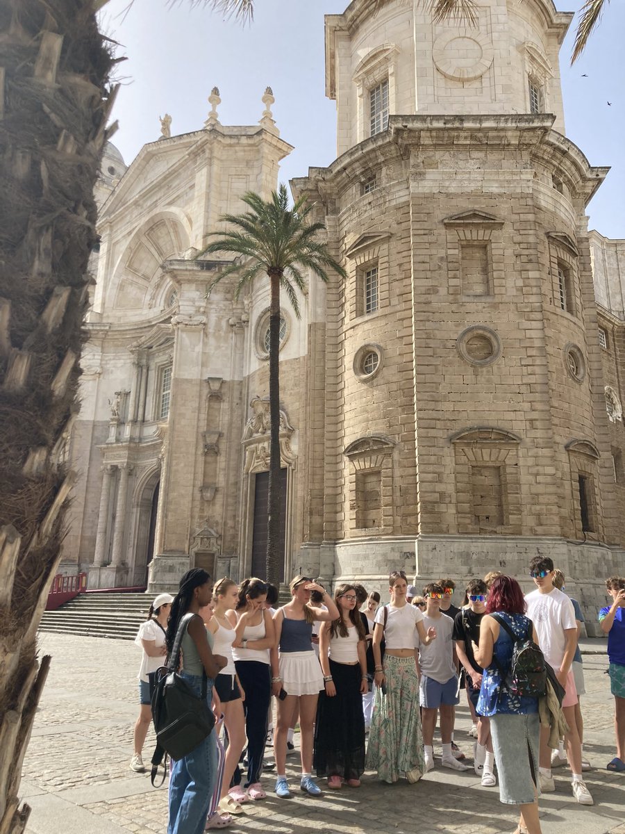 FelstedSpanish tweet media