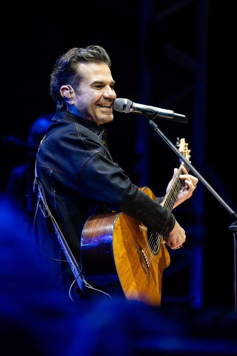KerkiSolfej (@kerkisolfej) on Twitter photo Dün akşam Bursa Kültürpark Açıkhava Tiyatrosu'nda Kenan Doğulu'nun enerji dolu performansı ile unutulmaz bir konseri daha geride bıraktık! 🎶 Teşekkürler Bursa! ❤️🔥
<a href="/kenandogulu/">Kenan Doğulu</a> #KerkiSolfej #KenanSahnede #KenanDoğulu Dün akşam Bursa Kültürpark Açıkhava Tiyatrosu'nda Kenan Doğulu'nun enerji dolu performansı ile unutulmaz bir konseri daha geride bıraktık! 🎶 Teşekkürler Bursa! ❤️🔥
<a href="/kenandogulu/">Kenan Doğulu</a> #KerkiSolfej #KenanSahnede #KenanDoğulu