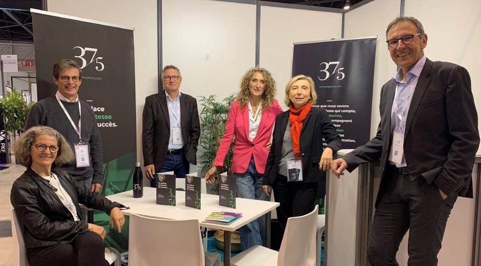 idecys's tweet image. Démultiplier le travail en équipe grâce à l’intelligence collective. L'intelligence collective améliore la créativité, la prise de décision et la cohésion d'équipe, essentiels pour l'innovation et le succès de l'entreprise. #IntelligenceCollective #Innovation #TravailEnÉquipe