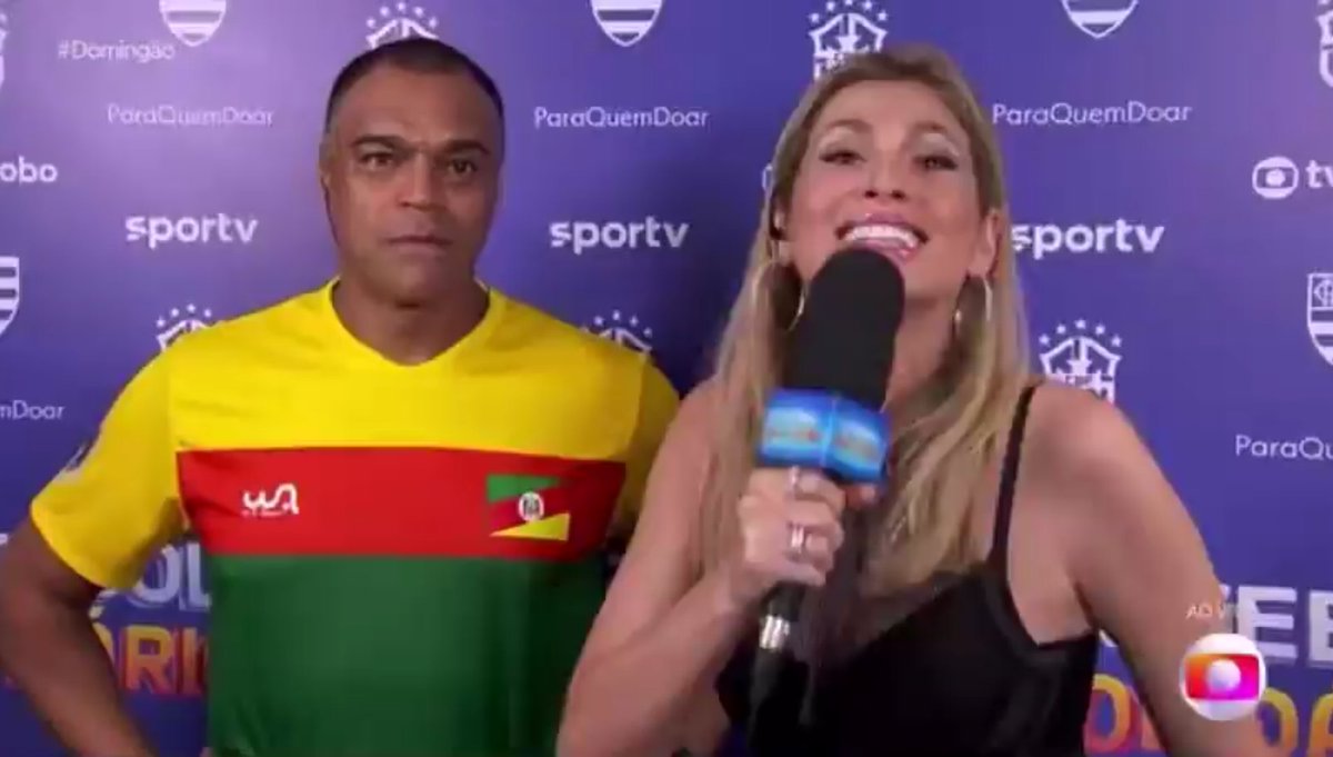 Tem atitude?
Lívia Andrade ❤️ 
Sempre linda